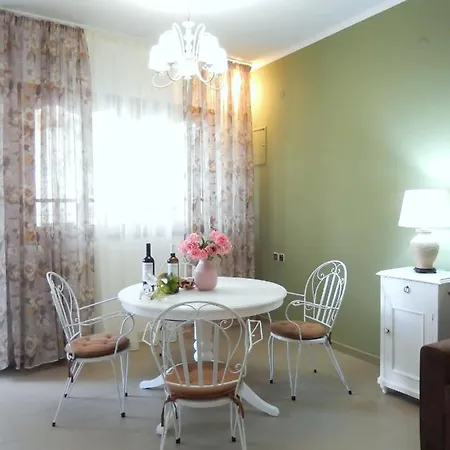 Portico Cozy Apartament Kariá