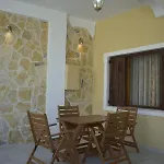 Portico Cozy Apartment
